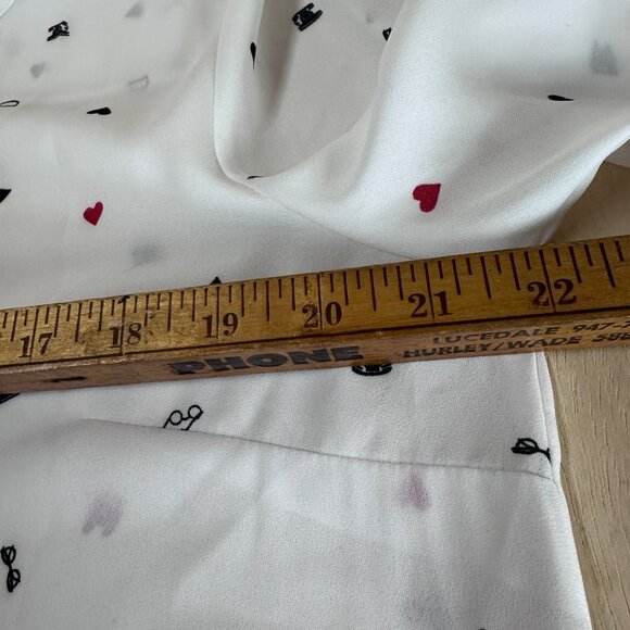 NWT Daniel Rainn Split Neck Blouse White Novelty Print Roll Tab Sleeve Women’s S - Picture 8 of 12